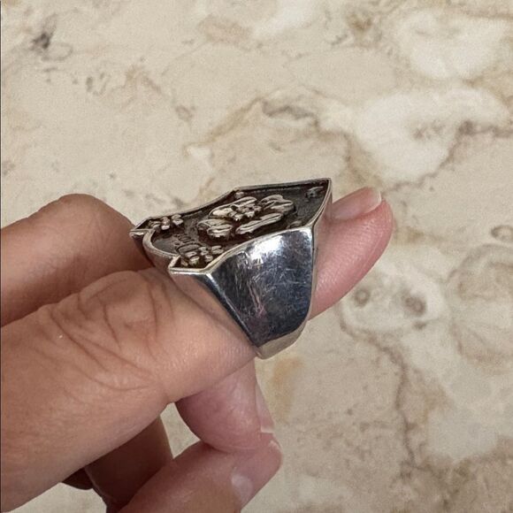 Vintage Christian Dior Floral Statement Ring | Signed | Size 5 - Picture 6 of 12